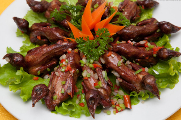 香酥鵪鶉的做法_營養功效_鵪鶉吃瞭有什麼好 香酥鵪鶉