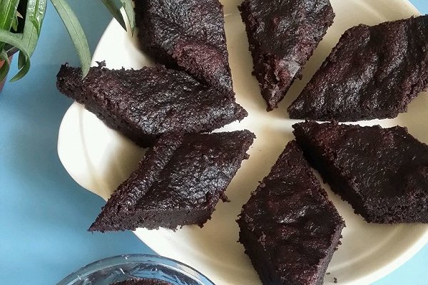 產後新媽媽補血 來塊迷你補血夾心糕