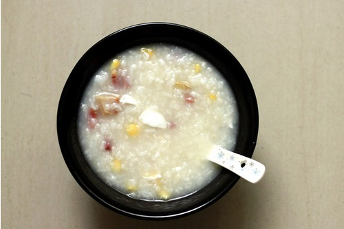 海虹咸蛋粥 夏季養生膳食非他莫屬