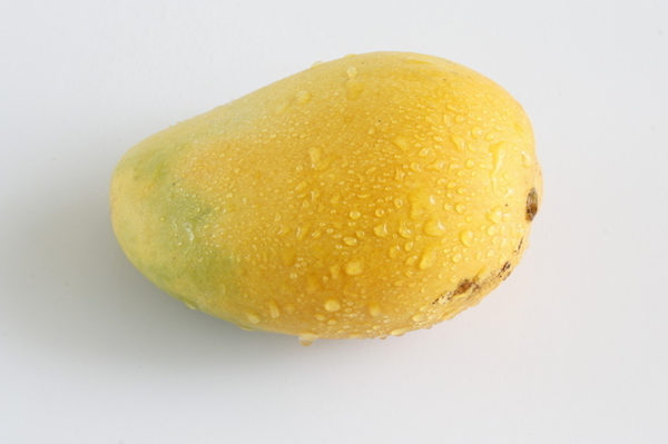 孕吐吃什麼可以緩解_怎麼緩解_止孕吐水果 芒果