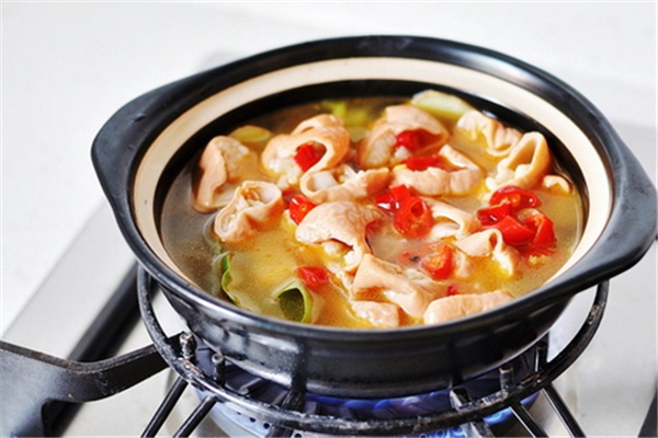 肥腸燉豆腐_肥腸燉豆腐的做法 肥腸燉豆腐的做法介紹