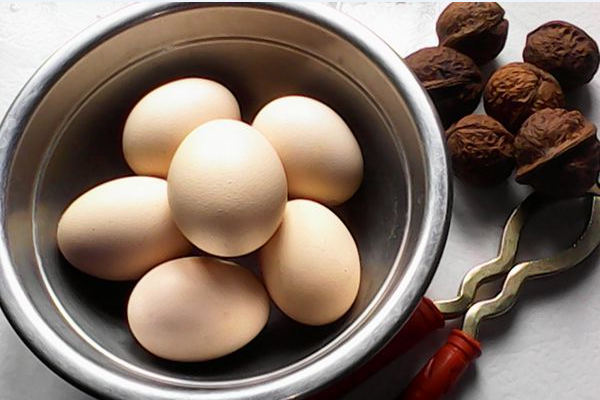 補腎還要固腎 固腎食療核桃殼煮雞蛋
