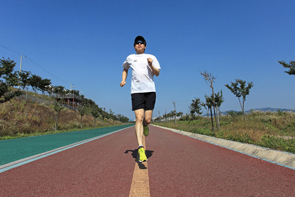 跑步健身別瞎跑!出現不適應及時終止