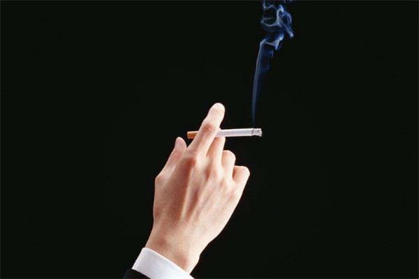 肺癌的早期癥狀_肺癌能活多久