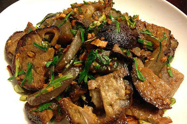 魔芋豆腐炒雞腎