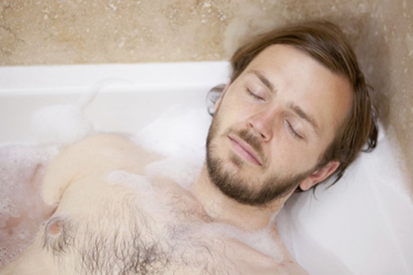 裸睡的好處_裸睡有哪些好處