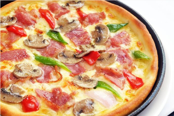 自做的披薩更好吃 培根蘑菇披薩