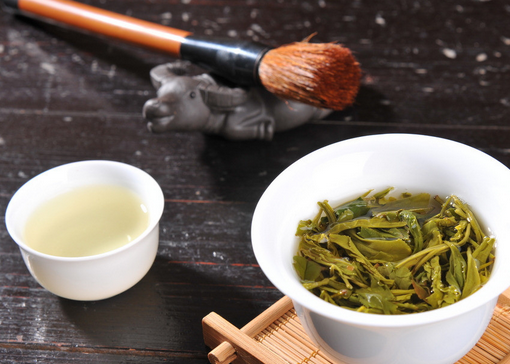 龍井茶的泡法 上中下投擲法感受不一樣的茶品