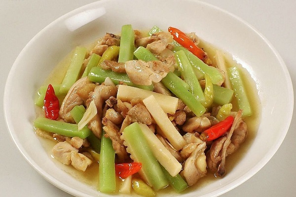 萵筍炒肉的做法 怎麼做好吃
