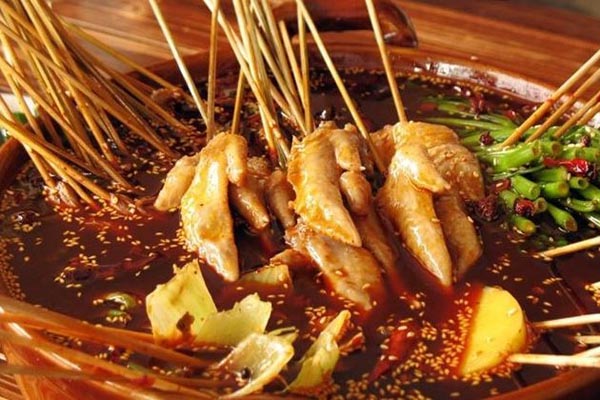 天天吃麻辣燙暴瘦40斤_常吃麻辣燙的危害