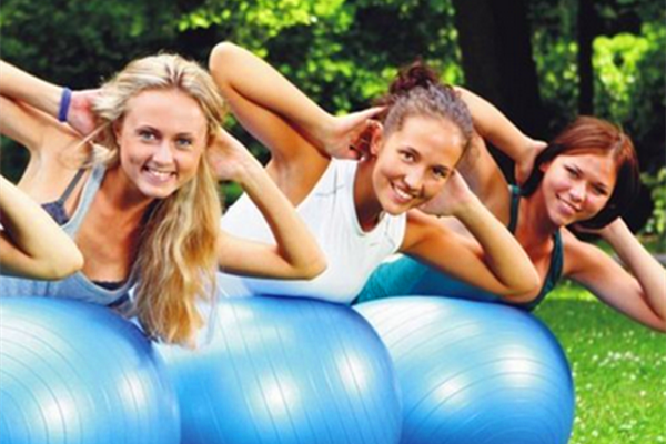 瑜伽球能減肥嗎_瑜伽球減肥效果好嗎