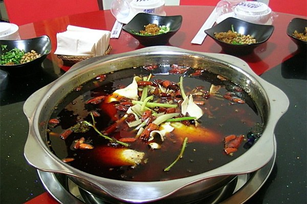 冬季吃火鍋傷胃嗎_傷胃火鍋吃法_怎麼吃火鍋傷胃 傷胃火鍋吃法