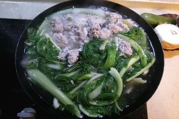小白菜汆丸子的做法 怎麼做好吃
