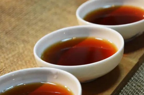 杜仲茶哪些人不適宜喝 喝茶也許對癥而飲