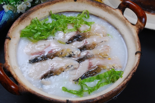 西洋菜魚片粥清香味美 鮮香十足