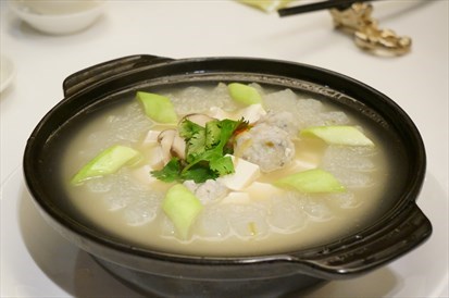豆腐冬菇鯪魚滑湯