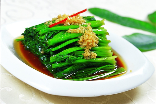 薑汁菠菜怎麼做_作用功效_營養價值 薑汁菠菜