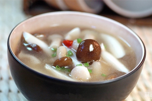 雜骨菌菇湯