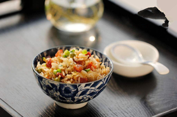 土豆燜飯_土豆燜飯的做法_土豆燜飯怎麼做 土豆燜飯