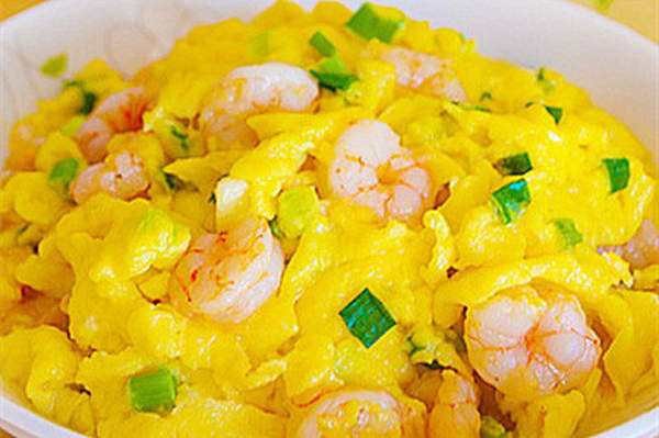 滑蛋炒蝦仁怎麼做_方法步驟_營養功效 滑蛋炒蝦仁