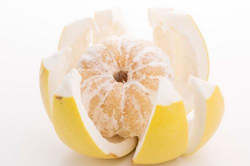 吃什麼可以抗衰老 柚子使肌膚瑩潤
