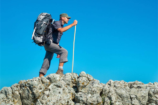 登山開闊鍛煉視野 預防視網膜脫落