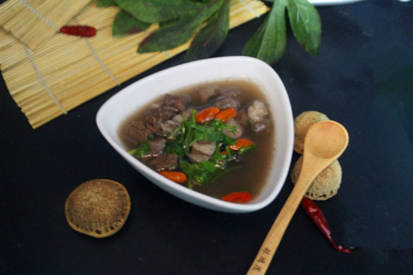 黑豆羊肉湯