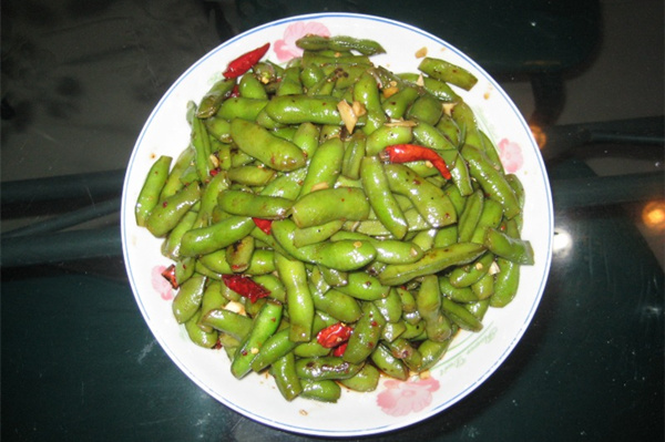 酸辣毛豆怎麼炒_營養功效_毛豆的功效作用 酸辣毛豆
