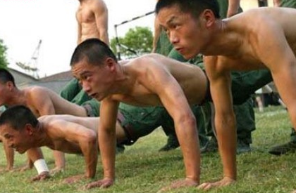 俯臥撐記錄 保證讓你瞠目結舌