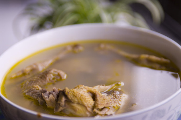 產後傷口腫痛難忍 除瞭止痛泵還可以吃田七燉雞