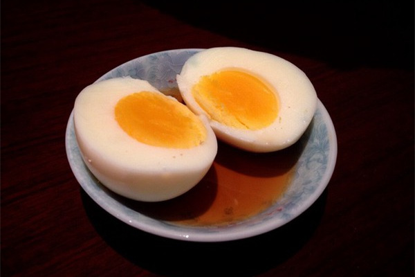 白煮蛋