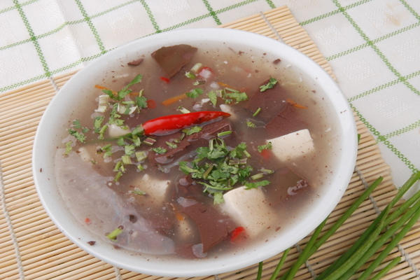 豆腐鴨血湯