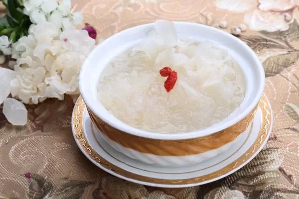 銀耳燕窩羹 傢裡常備甜品