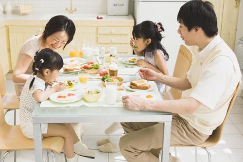 早上運動先吃飯還是先運動