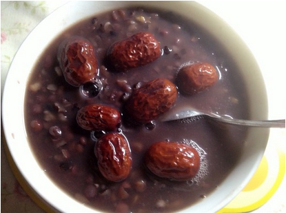 黑米紅棗粥 滋補養生健脾胃