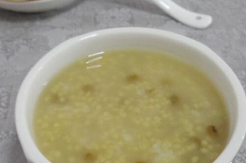 和胃安神的山西小米綠豆粥 和胃安神的山西小米綠豆粥