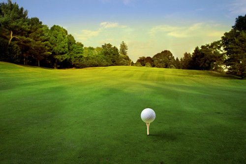 打高爾夫球有哪些好處 打高爾夫球有哪些好處