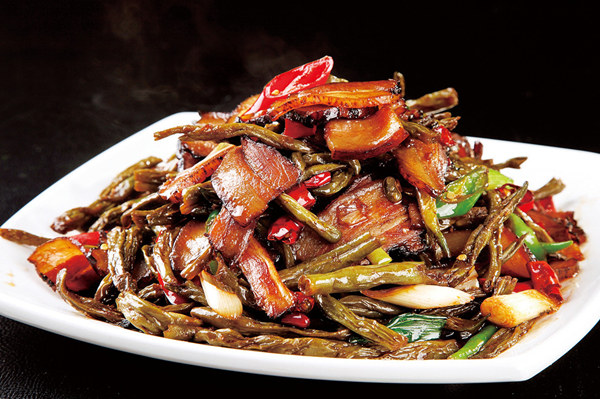 刀豆炒臘肉的炒法_怎麼炒 刀豆炒臘肉