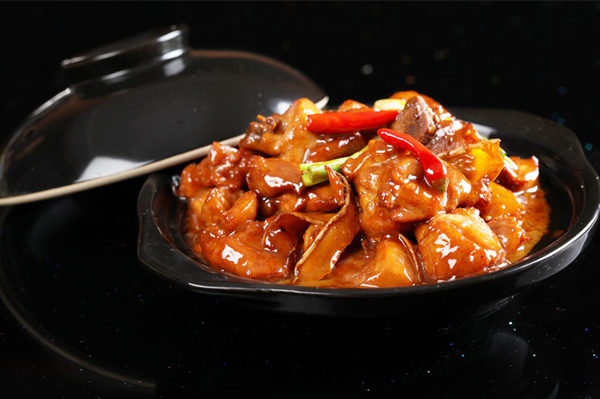 三杯雞怎麼做_烹飪方法_故事傳說 三杯雞