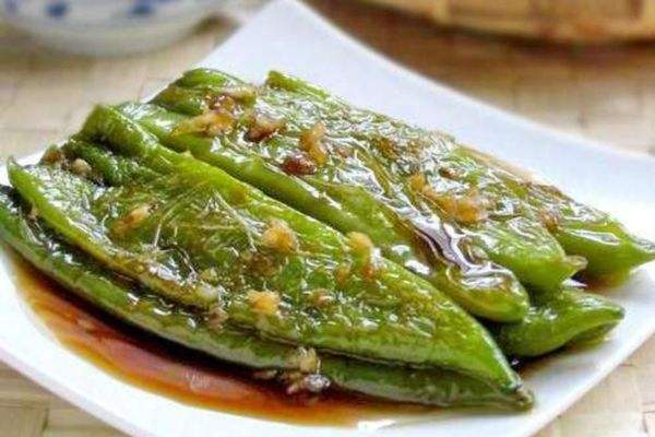 虎皮青椒的做法_青椒炒雞蛋_青椒肉絲的做法 青椒肉絲的做法