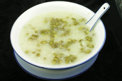 推薦兩種白米綠豆稀飯的做法