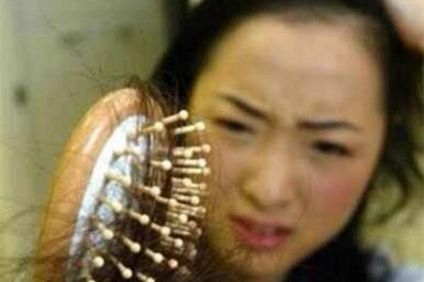 預防產後脫發多多補氣血