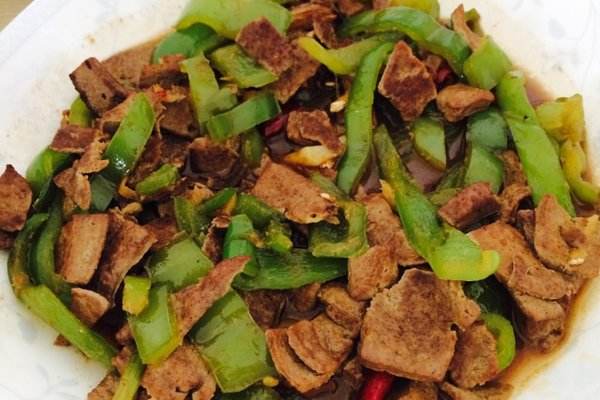 青椒炒豬肝_青椒炒肉的做法_虎皮青椒 青椒炒豬肝