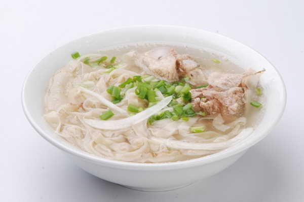 羊排骨粉絲湯怎麼做_營養功效_羊排骨的功效與作用 羊排骨粉絲湯