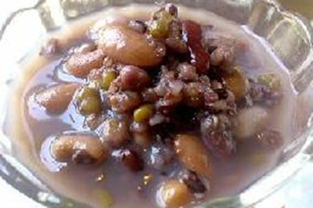 夏季多喝繽豆冰粥 清熱降暑 夏季多喝繽豆冰粥 清熱降暑