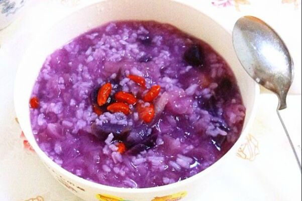 紫薯粥的做,紫薯的功效,紫薯山藥糕,紫薯粥,紫薯