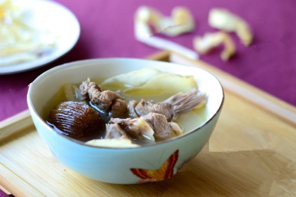 秋季飲食重在潤燥 沙參玉竹老鴨湯效果不錯 沙參玉竹老鴨湯