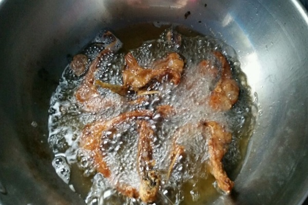 怎樣燒魚不粘鍋