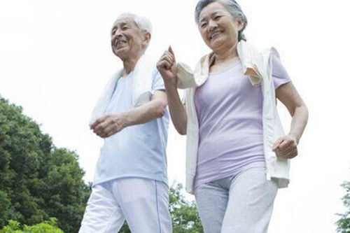 戶外運動曬曬太陽 預防骨質疏松