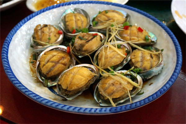 清蒸鮑魚的做法_清蒸鮑魚 清蒸鮑魚的做法介紹